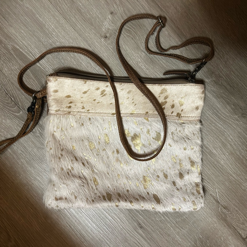 Myra Bag Cream and Gold Crossbody